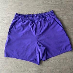 Lululemon 5” Lined Pace Breaker Short in Petrol Purple in size M